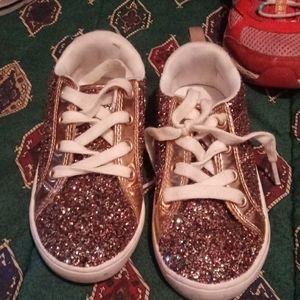 Children's sparkling sneakers